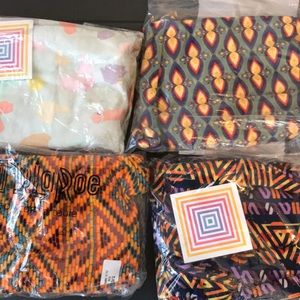 TC LuLaRoe leggings. Sold as set only